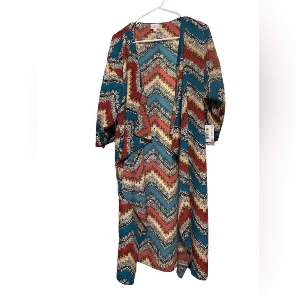 NWT LuLaRoe Shirley size Large